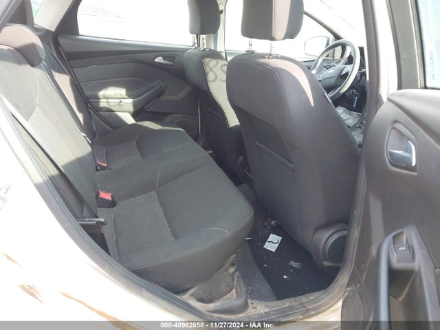 Ford FOCUS SE 2016 1FADP3F26GL298060 Image 8