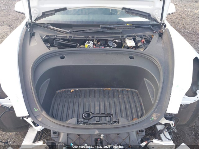 2023 TESLA MODEL 3 5YJ3E1EA0PF467503 Photo 9