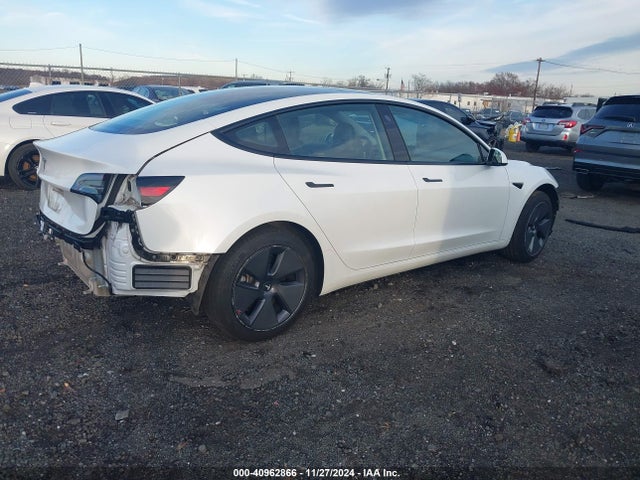 2023 TESLA MODEL 3 5YJ3E1EA0PF467503 Photo 3