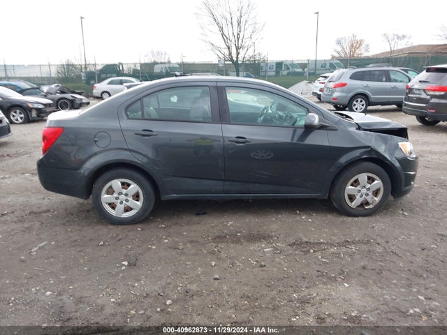 Chevrolet Sonic Ls Manual 2014 1G1JB5SG6E4184312 Image 13
