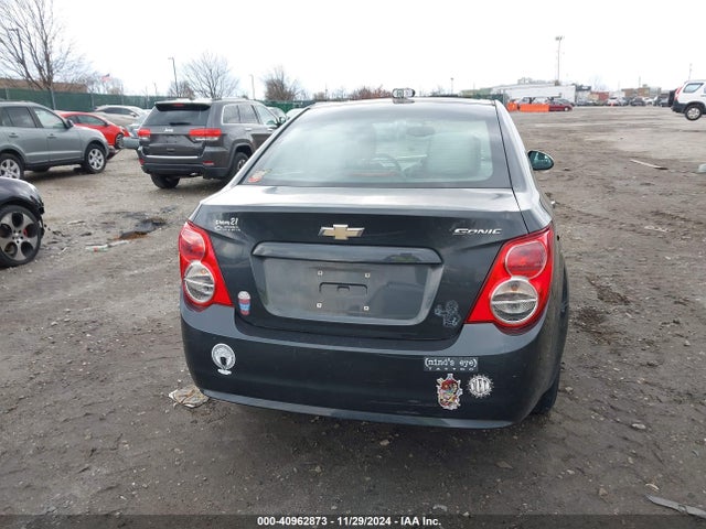 Chevrolet Sonic Ls Manual 2014 1G1JB5SG6E4184312 Image 16
