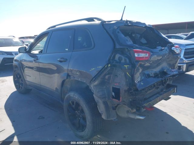 1C4PJMBX8JD520874 Jeep Cherokee Trailhawk 4x4