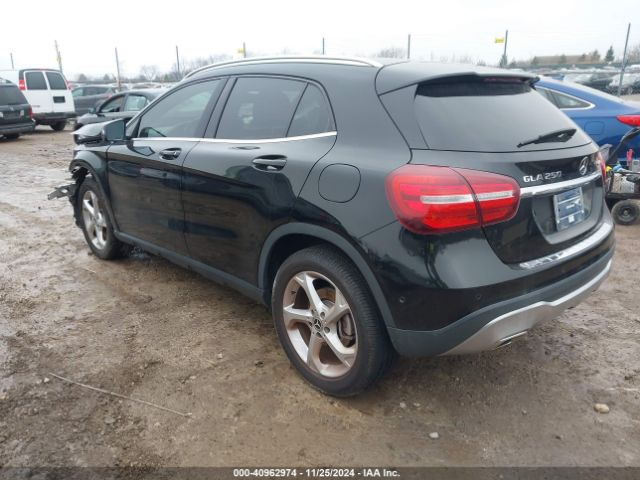 WDCTG4GB3JJ460993 Mercedes-Benz Gla 250 4matic