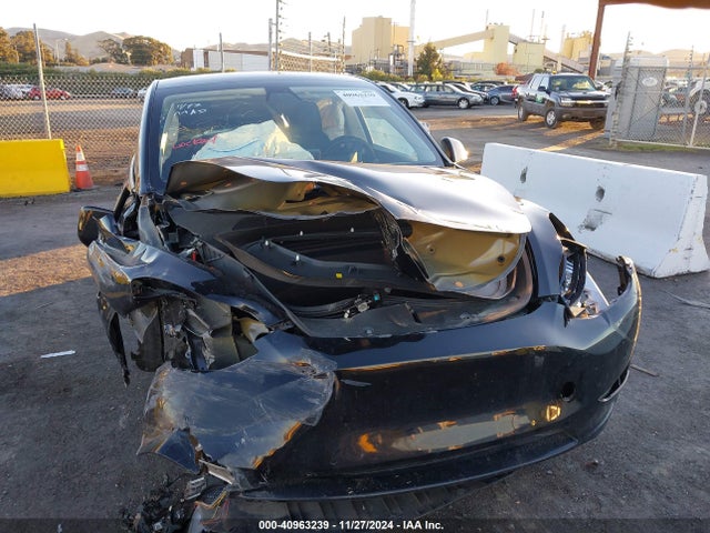 2021 TESLA MODEL Y 5YJYGDEE8MF138774 Photo 5