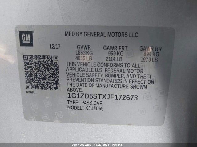1G1ZD5STXJF172673 Chevrolet MALIBU LT
