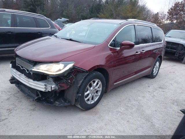 Chrysler Pacifica Touring L 2020 2C4RC1BG0LR276218 Image 2
