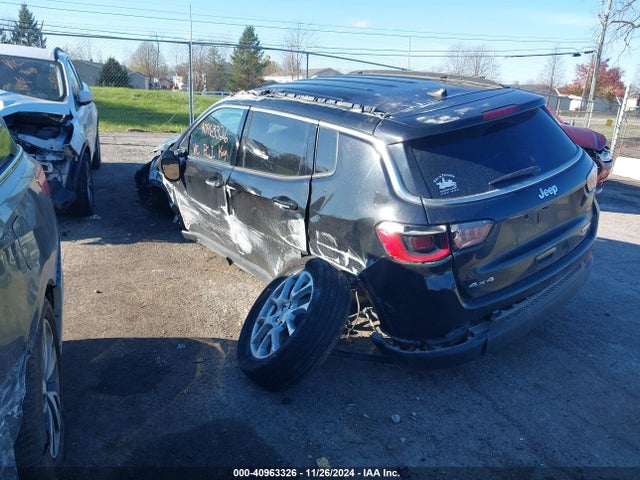 Jeep Compass Latitude Lux 4x4 2022 3C4NJDFBXNT224650 Image 3