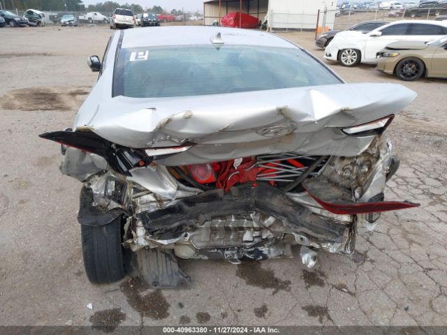 KMHDH4AEXFU436587 Hyundai ELANTRA SE