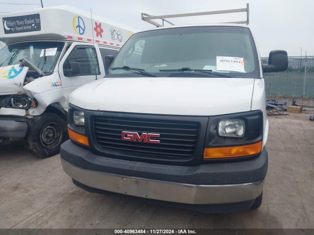 GMC Savana 3500 Work Van 2017 1GTZ7GFF7H1103526 Image 13