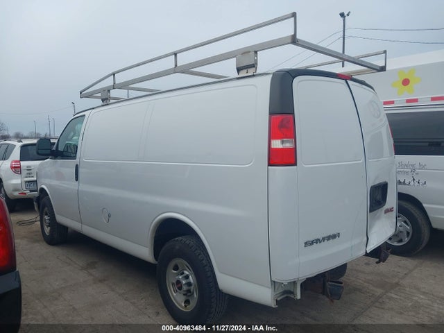 GMC Savana 3500 Work Van 2017 1GTZ7GFF7H1103526 Image 15