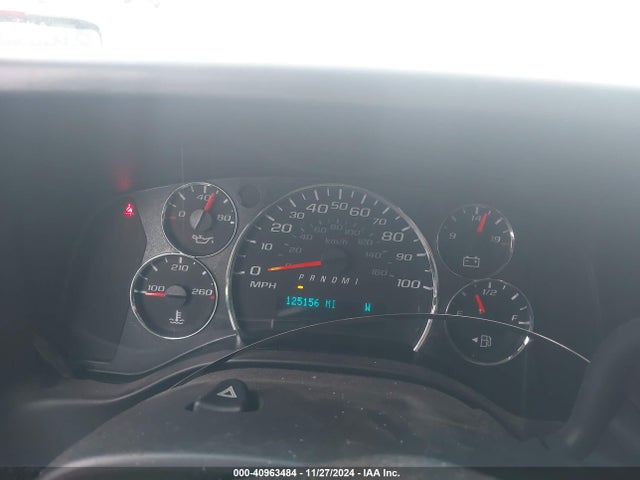 GMC Savana 3500 Work Van 2017 1GTZ7GFF7H1103526 Image 7