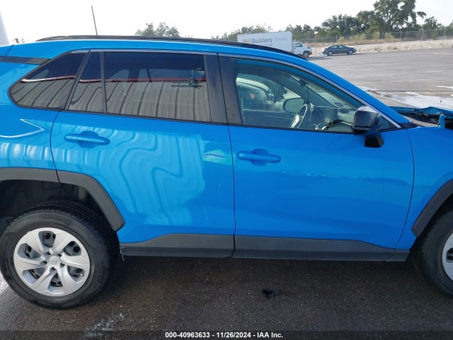 Toyota RAV4 LE 2019 JTMH1RFVXKJ012838 Image 14
