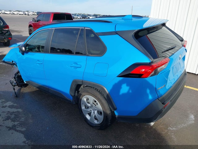 Toyota RAV4 LE 2019 JTMH1RFVXKJ012838 Image 3