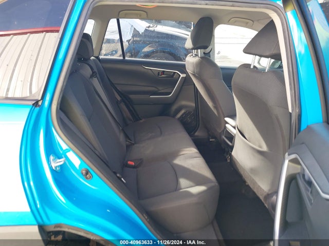 Toyota RAV4 LE 2019 JTMH1RFVXKJ012838 Image 8