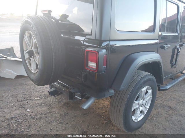 1C4HJXDG2NW162233 Jeep Wrangler Unlimited Sport S 4x4
