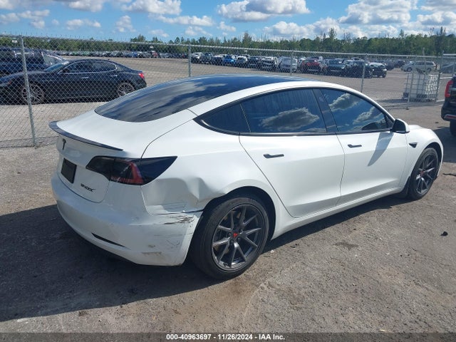 2021 TESLA MODEL 3 5YJ3E1EB1MF978982 Photo 3