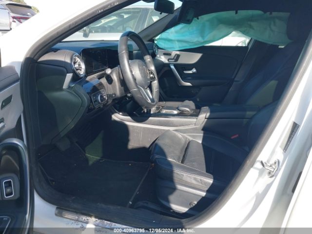 W1K3G4EB6MJ313814 Mercedes-Benz A 220