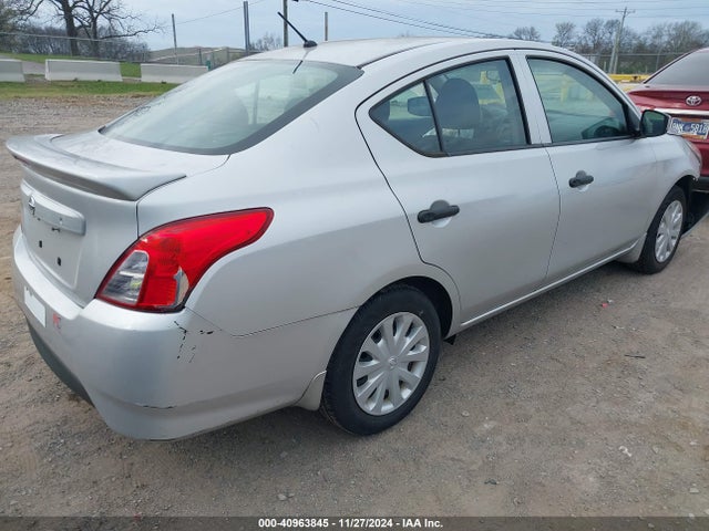 Nissan Versa 1.6 S+ 2018 3N1CN7AP7JL888076 Image 4