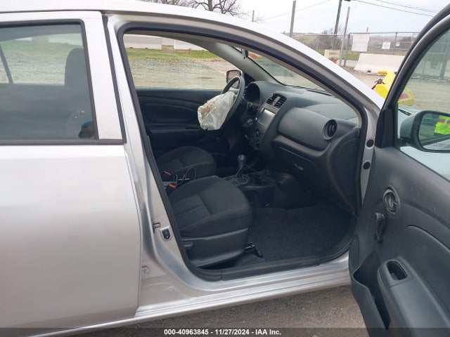 Nissan Versa 1.6 S+ 2018 3N1CN7AP7JL888076 Image 5