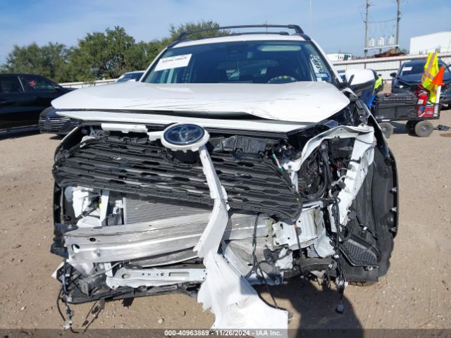 2T3W1RFV4RW345085 Toyota Rav4 Xle