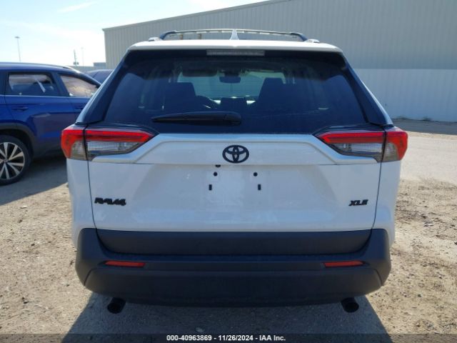 2T3W1RFV4RW345085 Toyota Rav4 Xle
