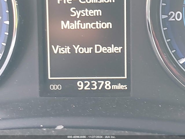 Toyota Corolla Xse 2019 5YFBURHE3KP875857 Image 15