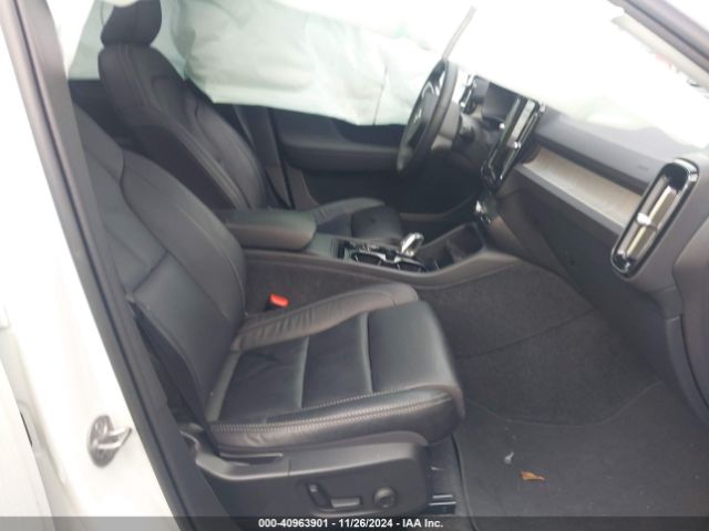 2023 VOLVO XC40 YV4L12UA6P2057484 Photo 4