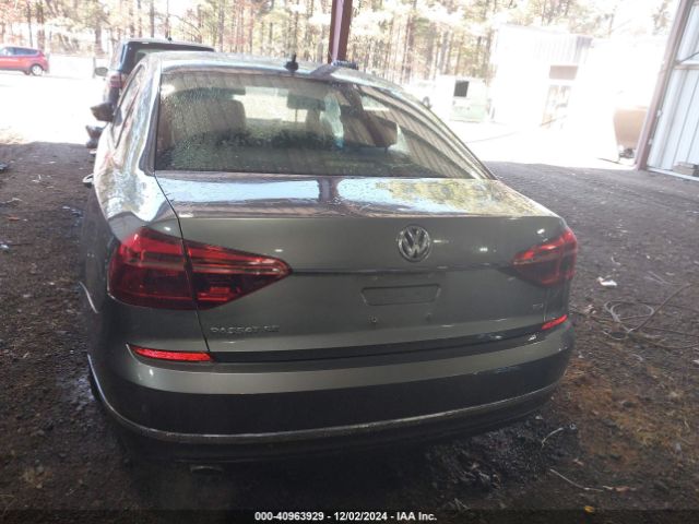 1VWBT7A38HC026189 Volkswagen Passat 1.8t Se