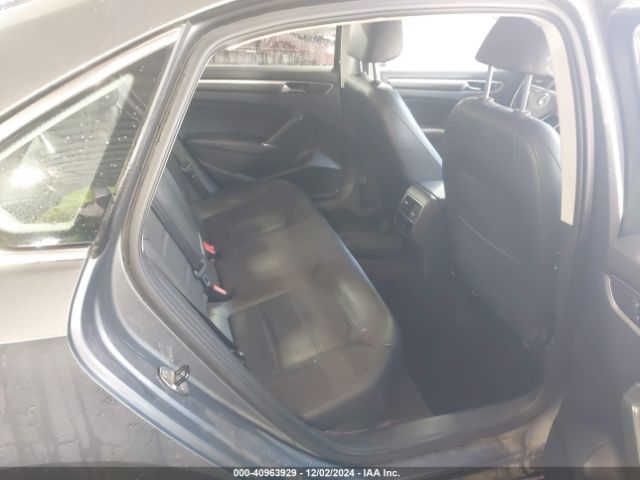 1VWBT7A38HC026189 Volkswagen Passat 1.8t Se