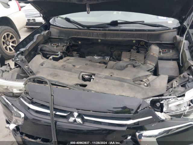 JA4AR3AW3JU017801 Mitsubishi Outlander Sport 2.4 Se