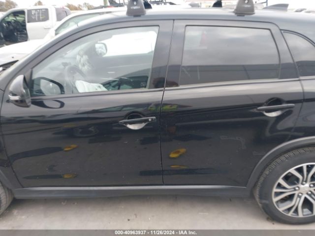 JA4AR3AW3JU017801 Mitsubishi Outlander Sport 2.4 Se