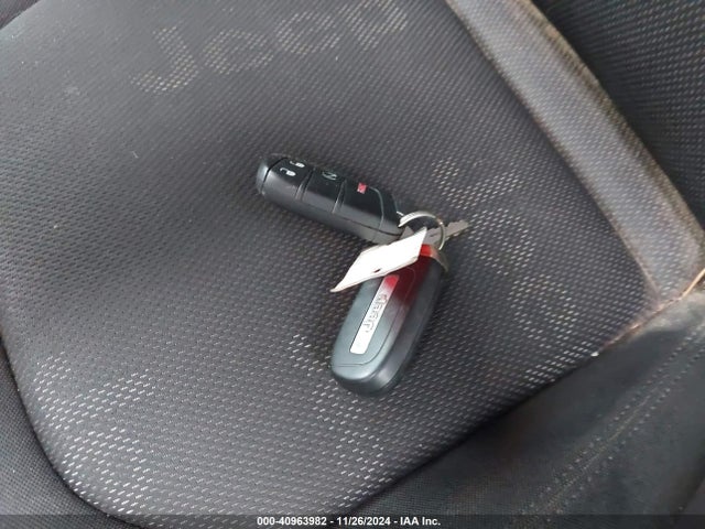 Jeep Renegade Latitude 2015 ZACCJBBT1FPB31373 Image 11
