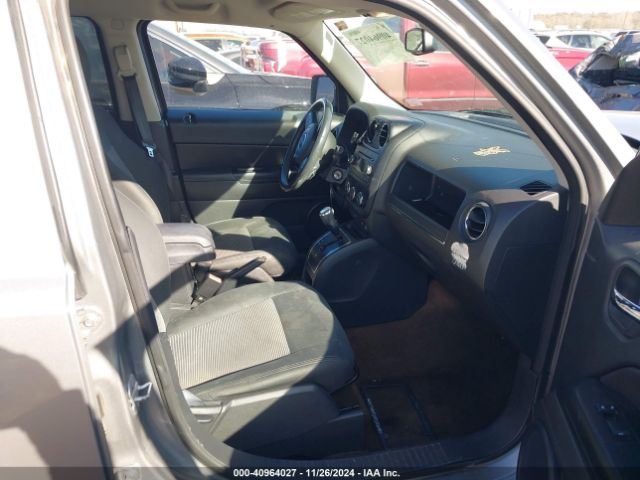 1C4NJPFA1GD647974 Jeep Patriot Latitude