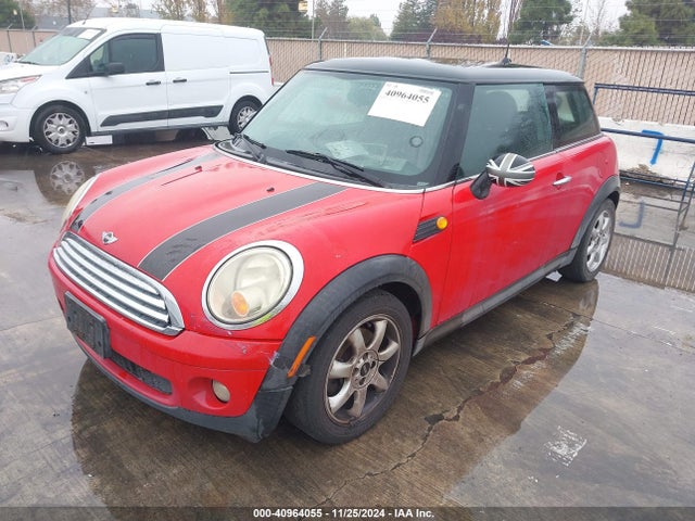 2009 MINI COOPER WMWMF33539TU73442 Photo 1
