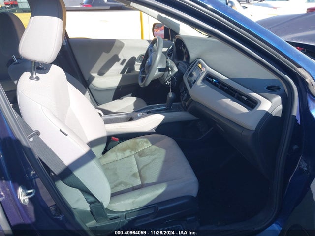 3CZRU5H3XHG704599 Honda HR-V LX