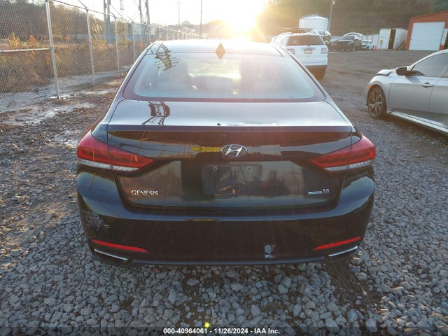 Hyundai Genesis 3.8 2015 KMHGN4JE3FU062913 Image 17