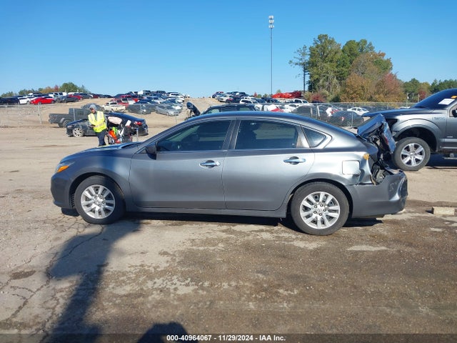 Nissan Altima 2.5 S 2017 1N4AL3AP4HN337932 Image 14