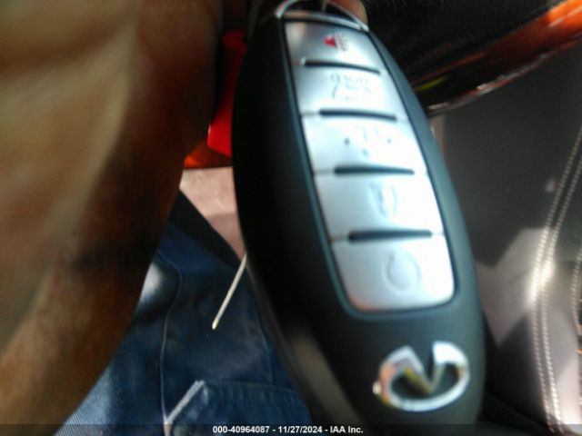 JN8AZ2NF9K9680017 Infiniti QX80 LUXE