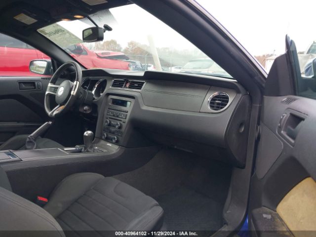 1ZVBP8AM1E5274187 Ford Mustang V6