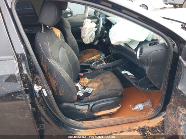3KPF24AD7RE819587 KIA Forte Lxs