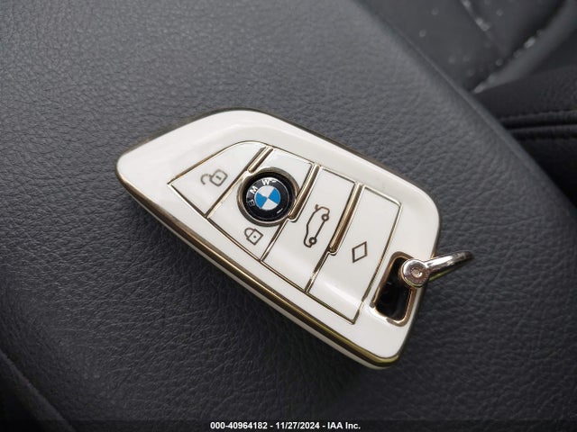 BMW X1 Xdrive28i 2018 WBXHT3C38J5K23346 Image 11