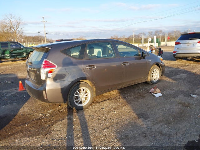 Toyota Prius V Two 2016 JTDZN3EU0GJ047846 Image 4