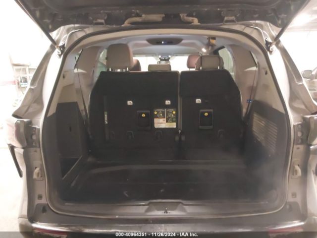 5TDKSKFC3PS081986 Toyota SIENNA LE