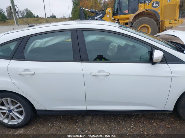 Ford FOCUS SE 2017 1FADP3K27HL271568 Image 14