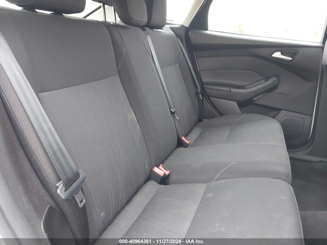 Ford FOCUS SE 2017 1FADP3K27HL271568 Image 8