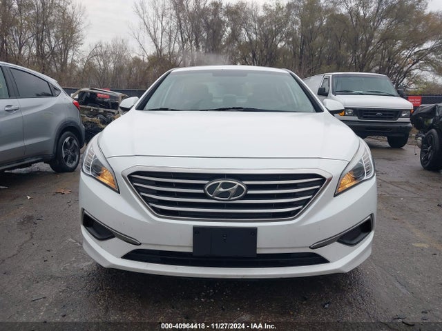 Hyundai SONATA SE 2016 5NPE24AF0GH362739 Image 13