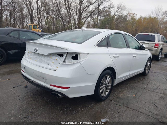 Hyundai SONATA SE 2016 5NPE24AF0GH362739 Image 4