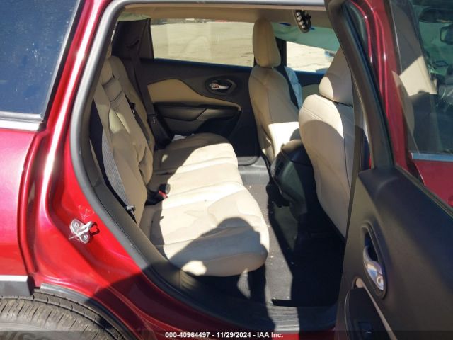 1C4PJLCB6FW567006 Jeep Cherokee Latitude