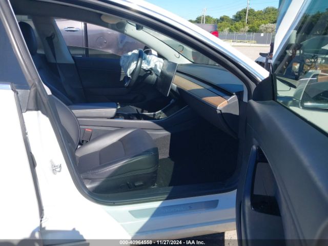 5YJ3E1EA5JF026327 Tesla Model 3 Long Range/mid Range
