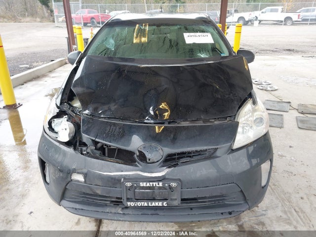Toyota Prius Two 2015 JTDKN3DU6F1920789 Image 13